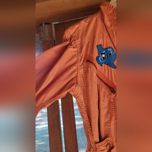 Moving Sale! Vintage orange flight suit great for Halloween - Picture 8 of 11
